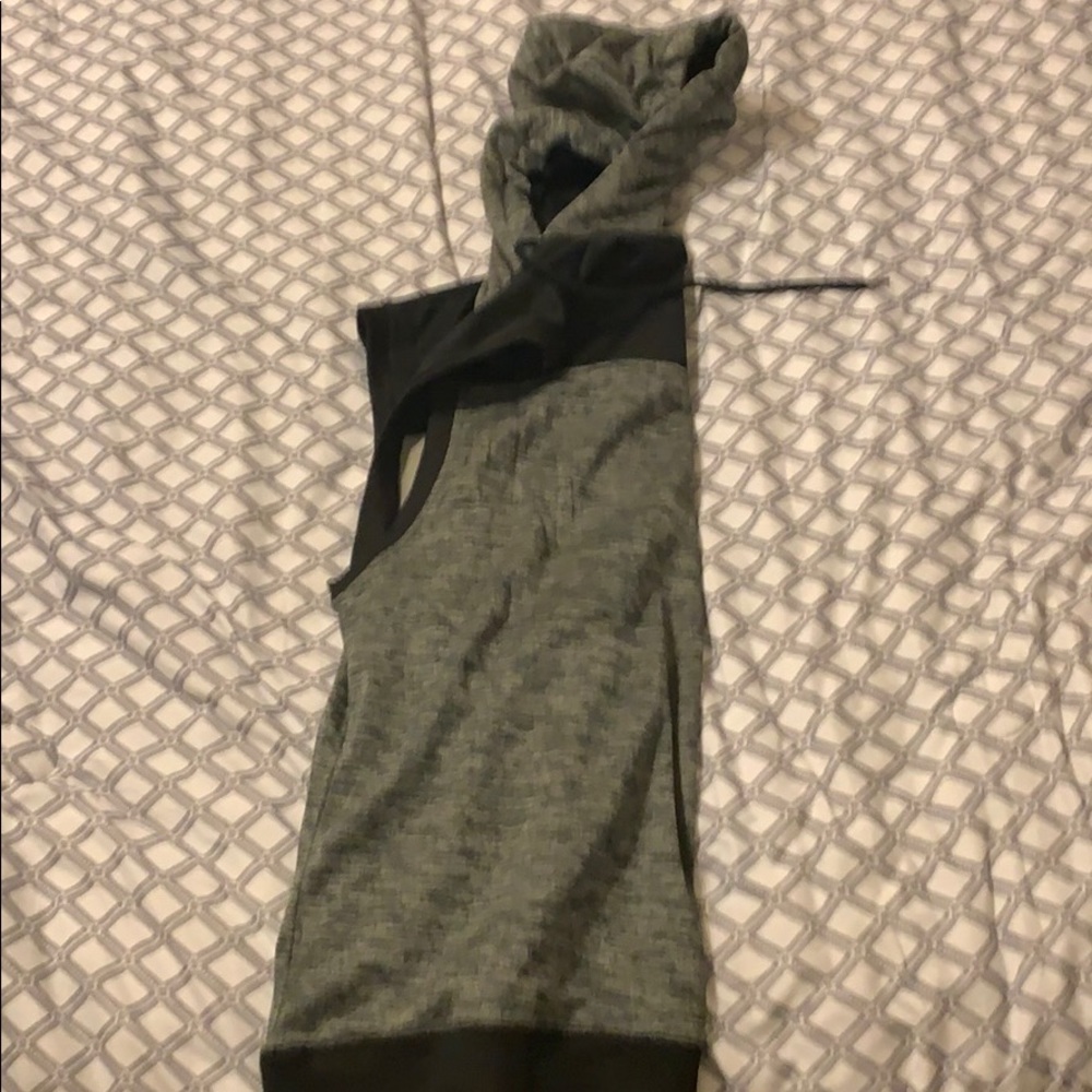 Pullover - Picture 3 of 3